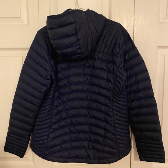 Marmot Women’s Down Jacket Size Medium - Picture 2 of 9